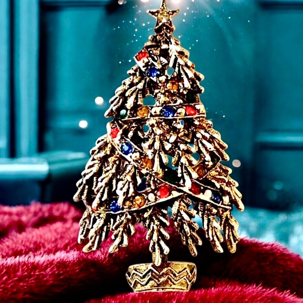 ART Arthur Pepper Vintage Christmas Tree Brooch Rhinestones & Beads Snow Signed